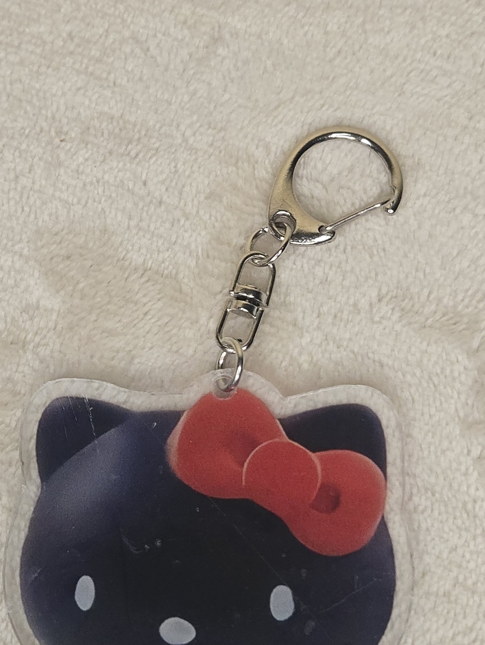 Hello Kitty Plastic Halloween Skeleton Keychain - Picture 3 of 5
